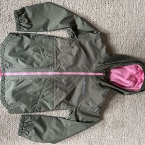 Columbia Green and Pink Raincoat with Hood and Water-Resistant Fabric